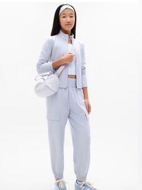 Athleta Girl Run Free Cargo Jogger- Like New Size 14